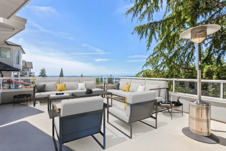 Huge, 370 SF deck, sunny or enjoy the sunsets from this entertainment oasis!