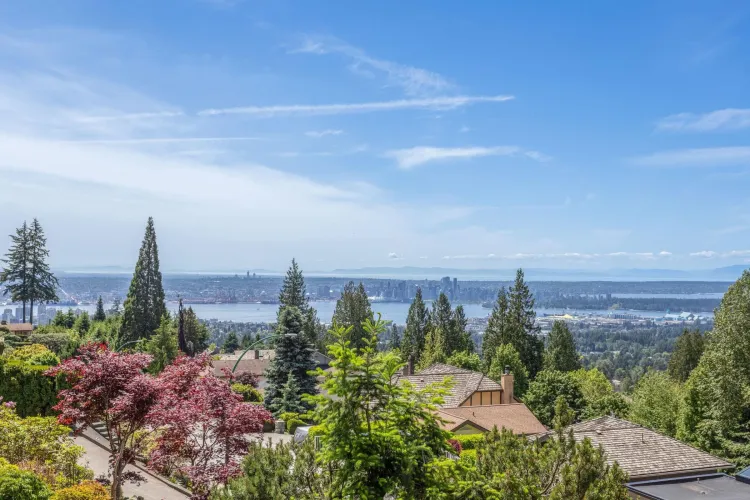 Panoramic SW Views of the city, water and islands.